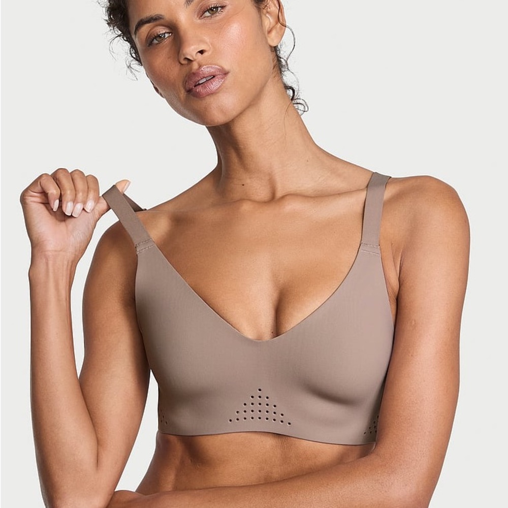 NEW Victorias Secret VSX Sports Bra Size 34DD
